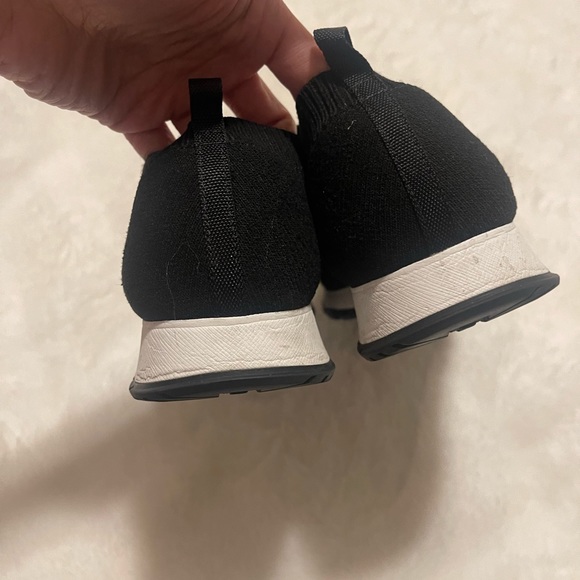 Prada shoes size 37.5 worn 2x - Picture 3 of 6